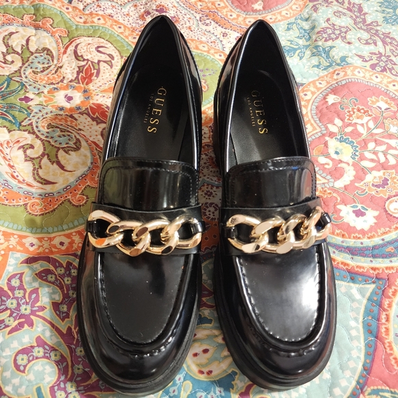 Guess Women's 1.5-Inch Platform Heel Chain Loafers Black Size US:10 - Picture 3 of 15